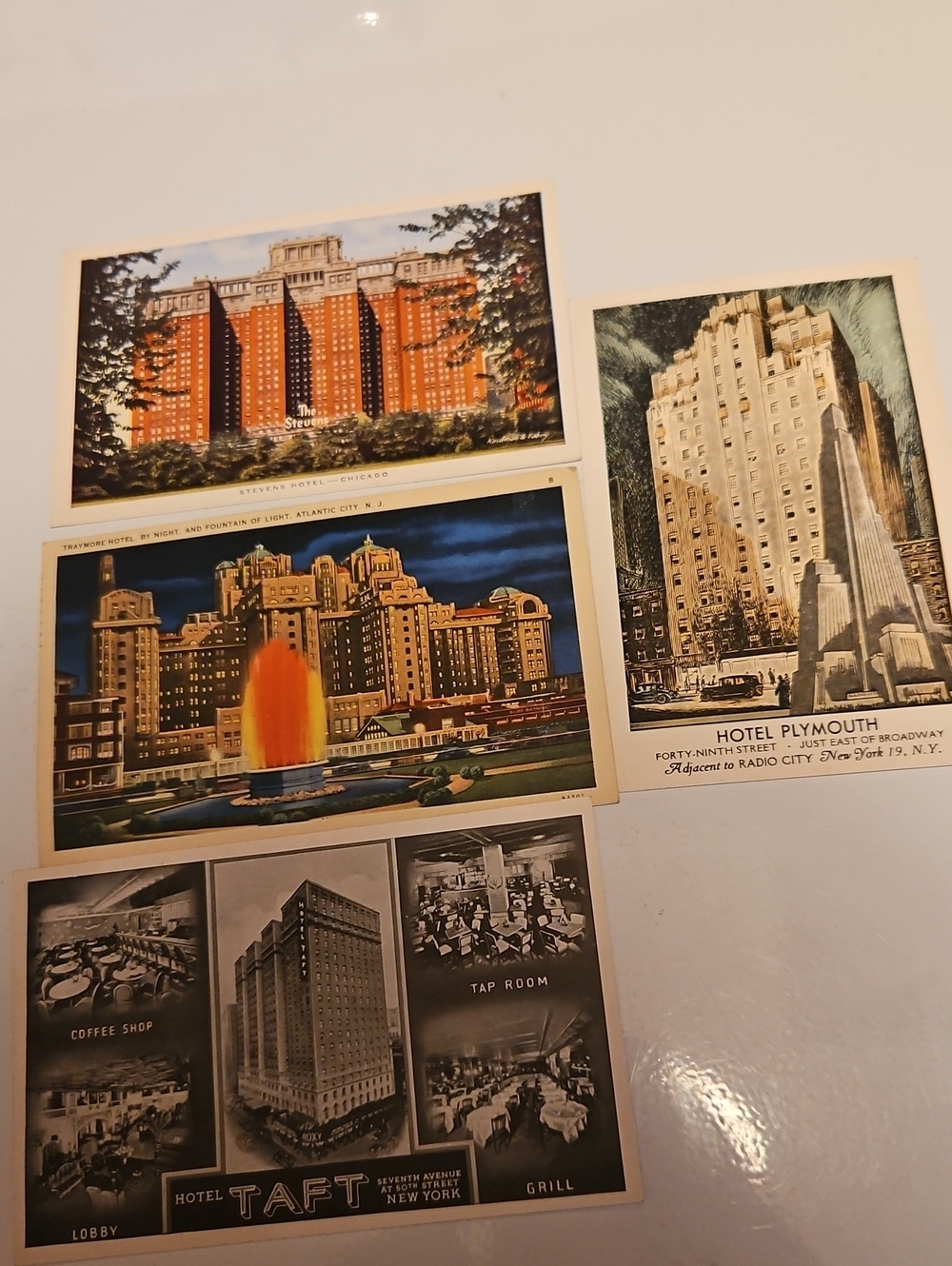 Vintage 1940's Hotel Post Cards.